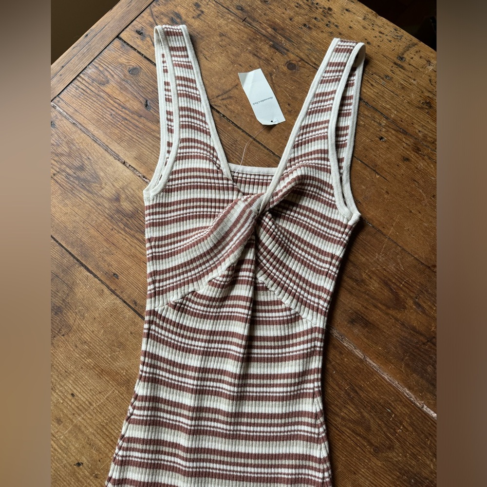 NWT Abercrombie & Fitch twist front/reversible ribbed dress